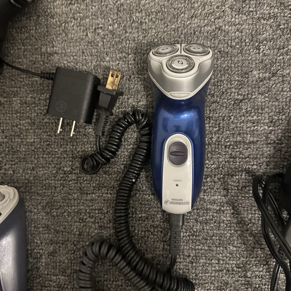 Lot of 7 Electric Razors Philips Norelco Wet Dry - Picture 3 of 8